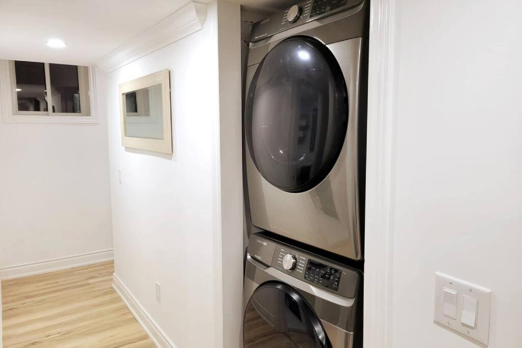 Ferienwohnung Modern Oasis In Richmond Hill, The Place For You! Exterior foto